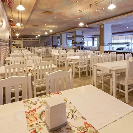 Amfora Hotel 3*