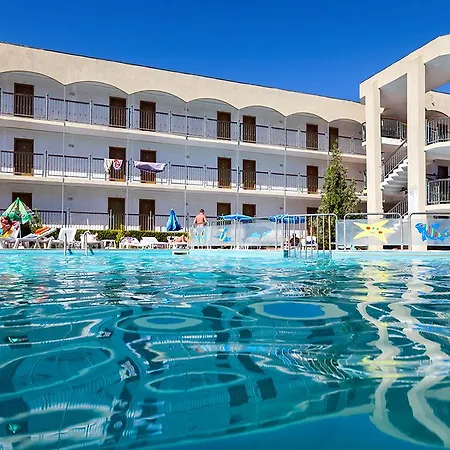 Hotel Amfora 3*